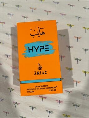 Hype Men Orange and Blue Box